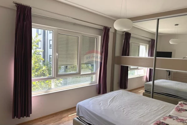 Shtepi me qera Apartament ne Tirane, 2+1, Mobilimi E mobiluar, Pagesa 750  Euro.