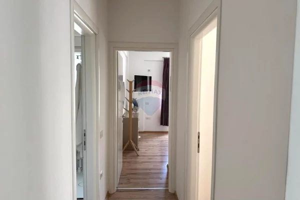 Shtepi me qera 2+1 ne Tirane - 750 Euro