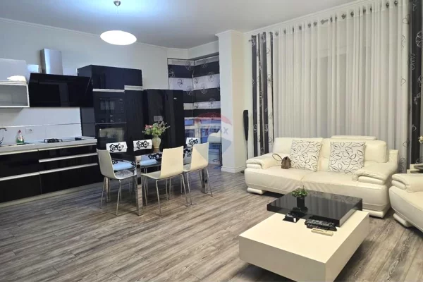 APARTAMENT 2+1 ME QIRA , LIQENI I THATE !