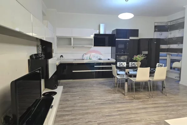 Shtepi me qera Apartament ne Tirane, 2+1, Mobilimi E mobiluar, Pagesa 700  Euro.