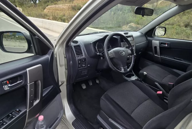 Makina ne shitje ne Tirane, Daihatsu, 2010 gasoline-gas,Kambio Manual Pagesa 6,500  Euro.