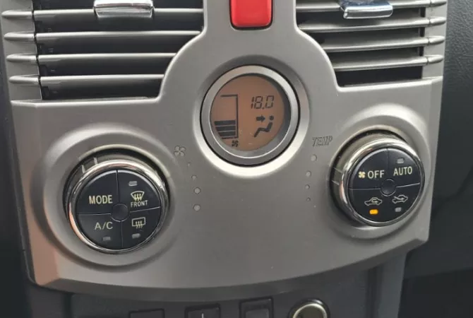 Makina ne shitje ne Tirane, Daihatsu, 2010 gasoline-gas,Kambio Manual Pagesa 6,500  Euro.