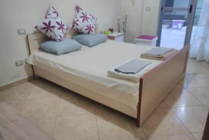 Shtepi ne shitje Apartament ne Durres, 1+1, Mobilimi E mobiluar, Pagesa 98,500  Euro.