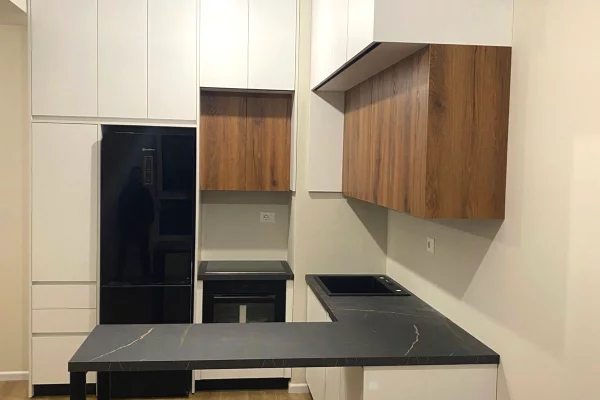 Shtepi me qera 1+1 ne Tirane - 450 Euro