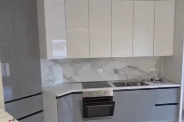 Shtepi me qera 2+1 ne Tirane - 500 Euro