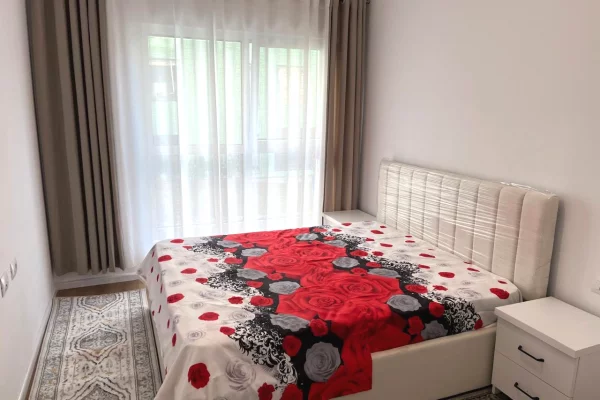 Shtepi me qera Apartament ne Tirane, 1+1, Mobilimi E mobiluar, Pagesa 40,000  Leke.