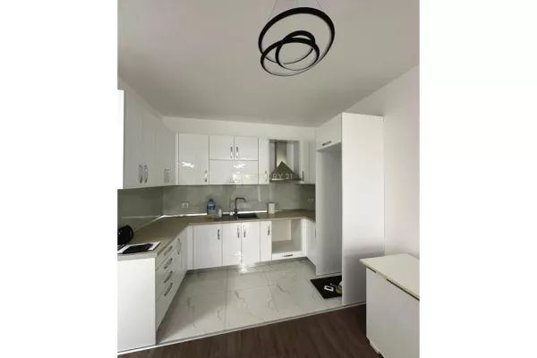 Shtepi me qera Apartament ne Tirane, 2+1, Mobilimi E mobiluar, Pagesa 500  Euro.