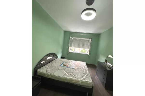 Shtepi me qera Apartament ne Tirane, 2+1, Mobilimi E mobiluar, Pagesa 500  Euro.