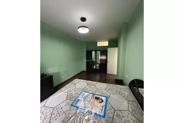 Shtepi me qera Apartament ne Tirane, 2+1, Mobilimi E mobiluar, Pagesa 500  Euro.