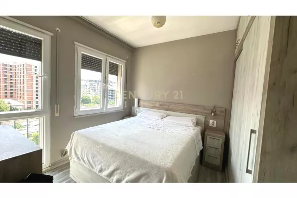 Shtepi me qera Apartament ne Tirane, 2+1, Mobilimi E mobiluar, Pagesa 550  Euro.