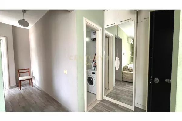 Shtepi me qera Apartament ne Tirane, 2+1, Mobilimi E mobiluar, Pagesa 550  Euro.