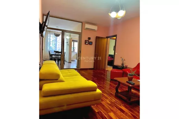 Shtepi me qera 2+1 ne Tirane - 500 Euro