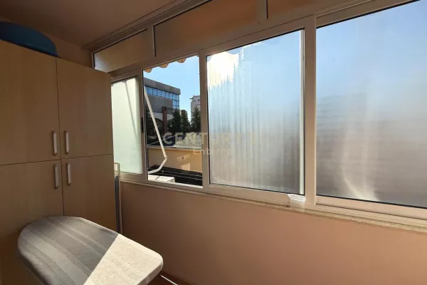 Shtepi me qera Apartament ne Tirane, 1+1, Mobilimi E mobiluar, Pagesa 500  Euro.