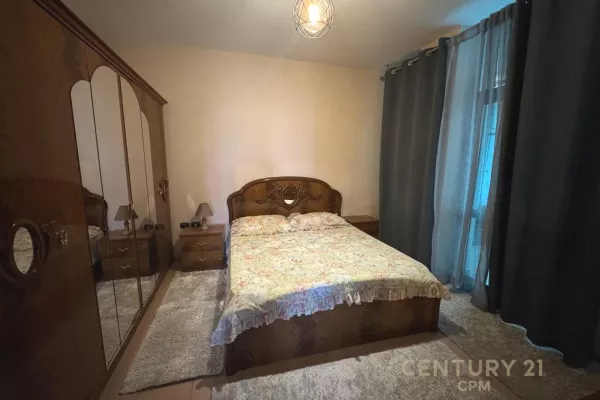 Shtepi me qera Apartament ne Tirane, 2+1, Mobilimi E mobiluar, Pagesa 700  Euro.