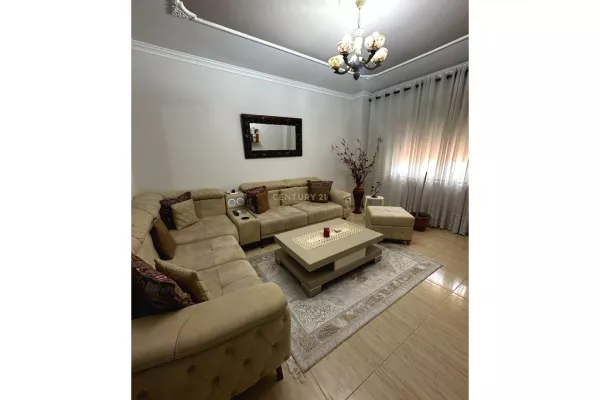 Shtepi me qera Apartament ne Tirane, 2+1, Mobilimi E mobiluar, Pagesa 700  Euro.