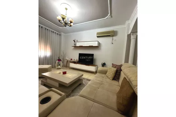 Shtepi me qera 2+1 ne Tirane - 700 Euro