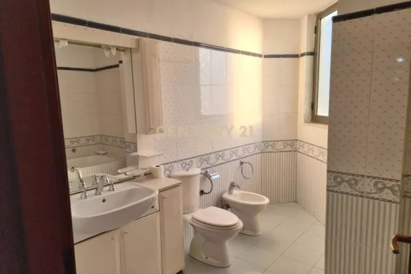 Casa in affitto 2+1 a Tirana - 700 Euro
