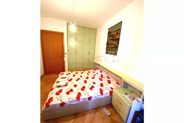 Shtepi me qera Apartament ne Tirane, 1+1, Mobilimi E mobiluar, Pagesa 550  Euro.
