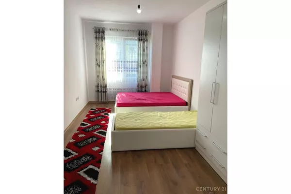 Shtepi me qera Apartament ne Tirane, 3+1, Mobilimi E mobiluar, Pagesa 650  Euro.