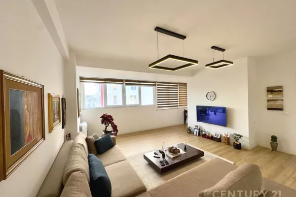 Shtepi me qera Apartament ne Tirane, 2+1, Mobilimi E mobiluar, Pagesa 800  Euro.