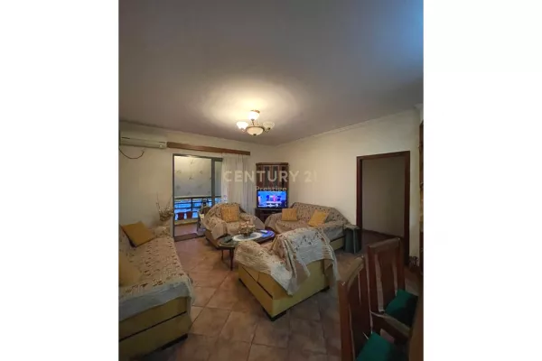 Shtepi me qera Apartament ne Tirane, 2+1, Mobilimi E mobiluar, Pagesa 500  Euro.