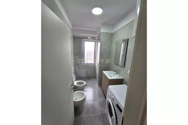 Shtepi me qera 2+1 ne Tirane - 650 Euro
