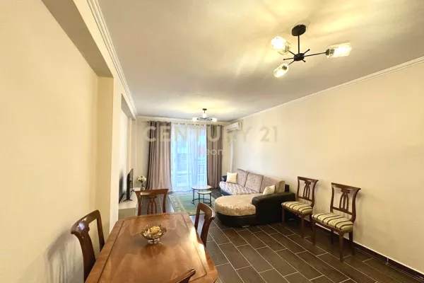 Shtepi me qera Apartament ne Tirane, 2+1, Mobilimi E mobiluar, Pagesa 500  Euro.