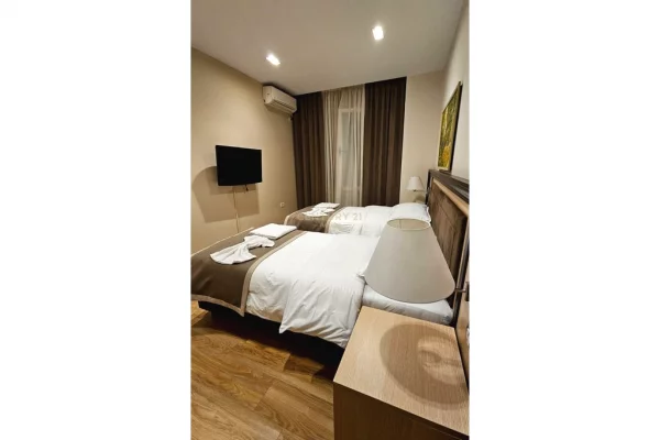 Shtepi me qera Apartament ne Tirane, 2+1, Mobilimi E mobiluar, Pagesa 600  Euro.