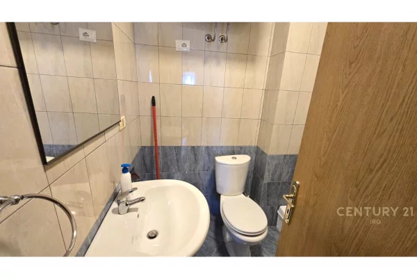 Shtepi me qera Apartament ne Tirane, 2+1, Mobilimi E mobiluar, Pagesa 600  Euro.
