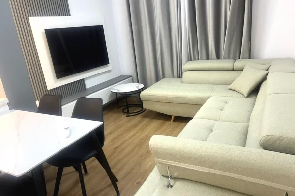 Shtepi me qera 1+1 ne Tirane - 450 Euro