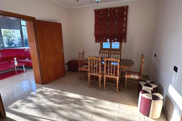 Shtepi me qera 2+1 ne Tirane - 500 Euro