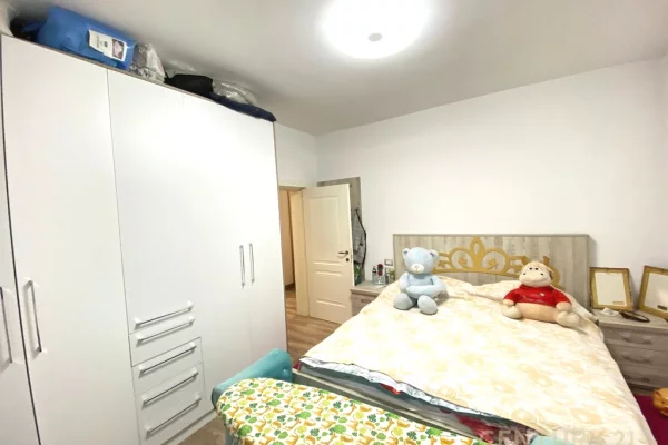 Shtepi ne shitje Apartament ne Tirane, 2+1, Mobilimi E mobiluar, Pagesa 260,000  Euro.