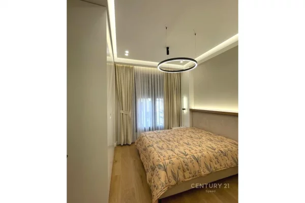 Shtepi me qera 1+1 ne Tirane - 900 Euro