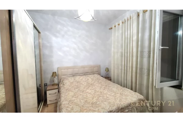 Shtepi me qera 2+1 ne Tirane - 900 Euro