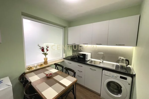 Shtepi me qera 2+1 ne Tirane - 850 Euro