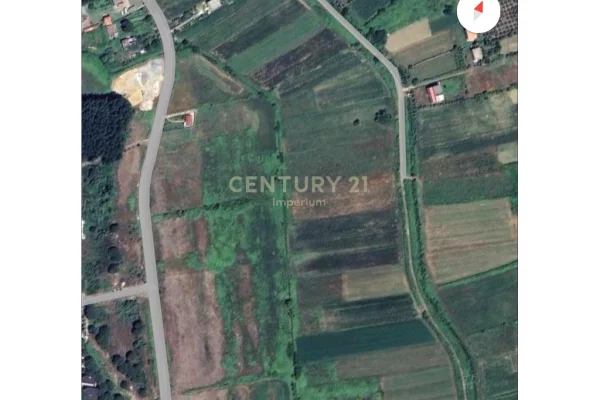 Truall ose Toke ne Durres - 84,000 Euro