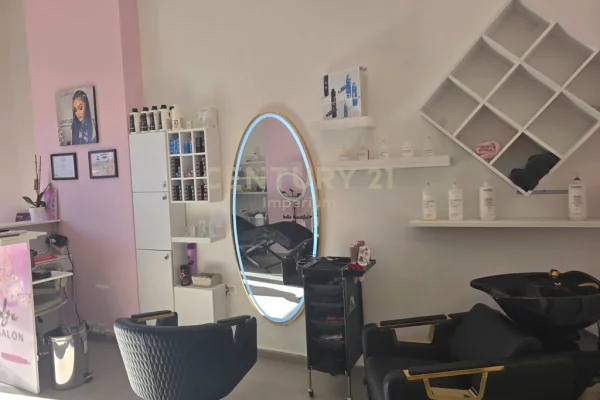 Biznese ne shitje 1+1 ne Tirane - 1,800 Euro