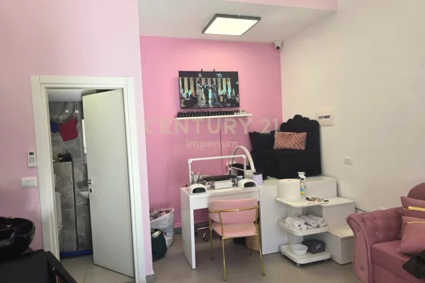 Biznese ne shitje 1+1 ne Tirane - 1,800 Euro