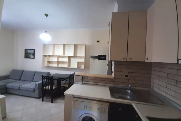 Shtepi me qera 1+1 ne Tirane - 450 Euro