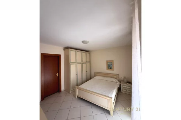Casa in affitto 2+1 a Tirana - 730 Euro