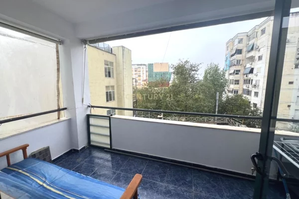 Shtepi me qera Apartament ne Tirane, 1+1, Mobilimi E mobiluar, Pagesa 550  Euro.