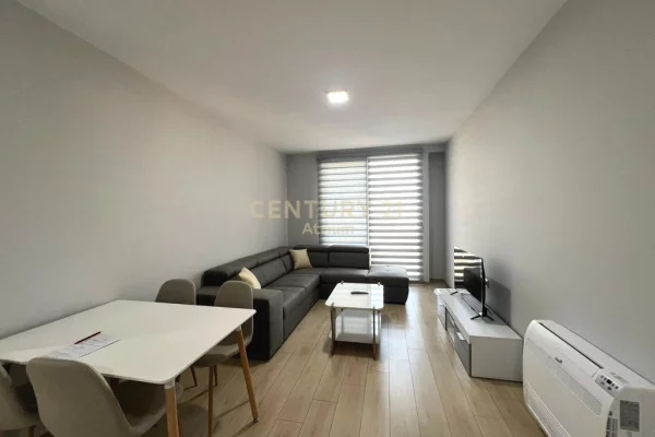 Shtepi me qera Apartament ne Tirane, 1+1, Mobilimi E mobiluar, Pagesa 550  Euro.