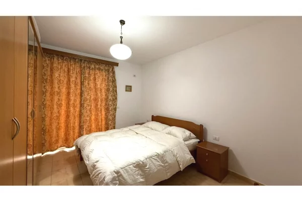 Shtepi me qera 1+1 ne Tirane - 550 Euro