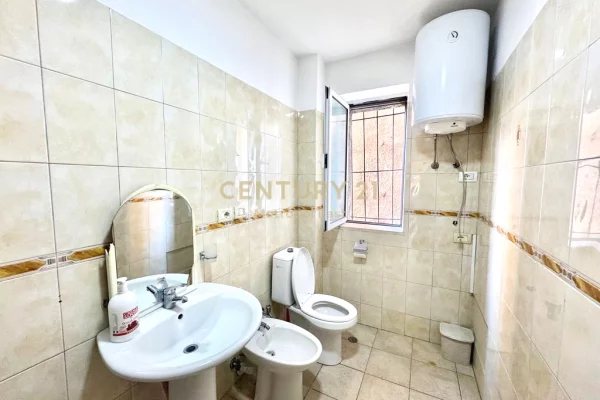 Shtepi me qera 3+1 ne Tirane - 650 Euro