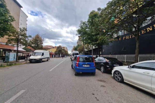 Ambient biznesi me qera 1+1 ne Tirane - 5,000 Euro