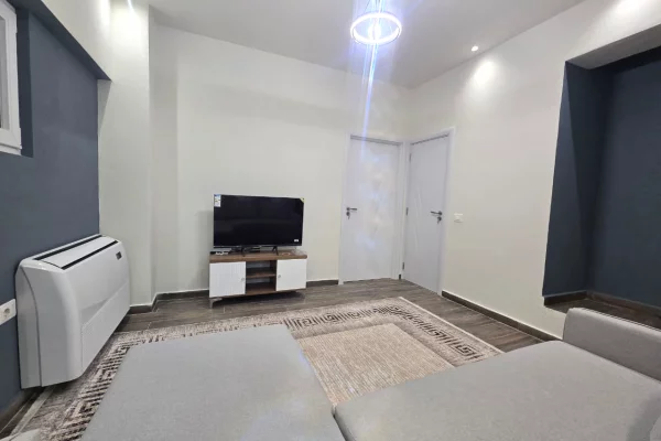 Shtepi me qera Apartament ne Tirane, 2+1, Mobilimi E mobiluar, Pagesa 70,000  Leke.