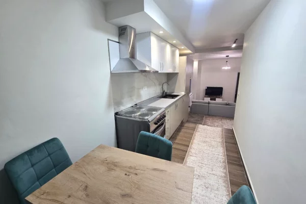 Shtepi me qera Apartament ne Tirane, 2+1, Mobilimi E mobiluar, Pagesa 70,000  Leke.