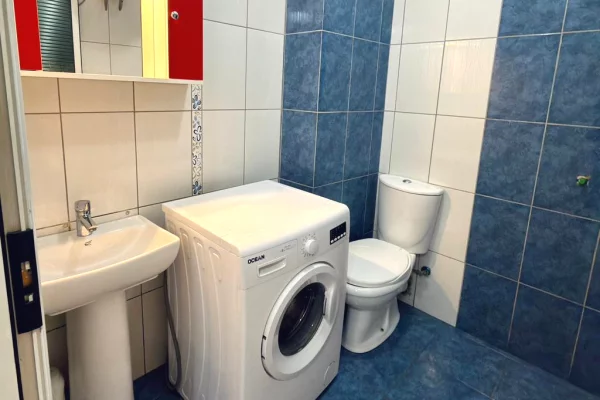 Shtepi me qera 2+1 ne Tirane - 600 Euro