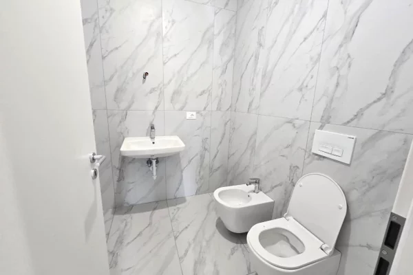 Shtepi ne shitje 2+1 ne Tirane - 130,000 Euro