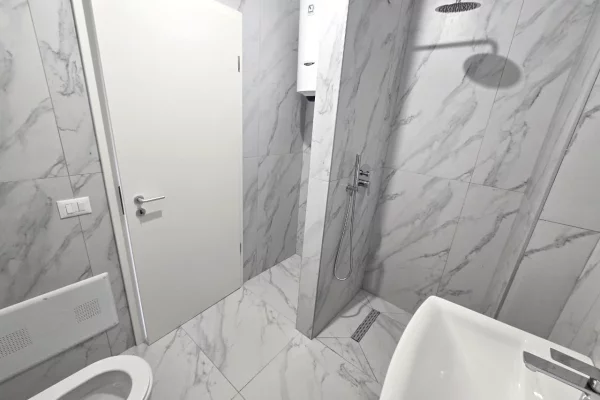 Shtepi ne shitje 2+1 ne Tirane - 130,000 Euro